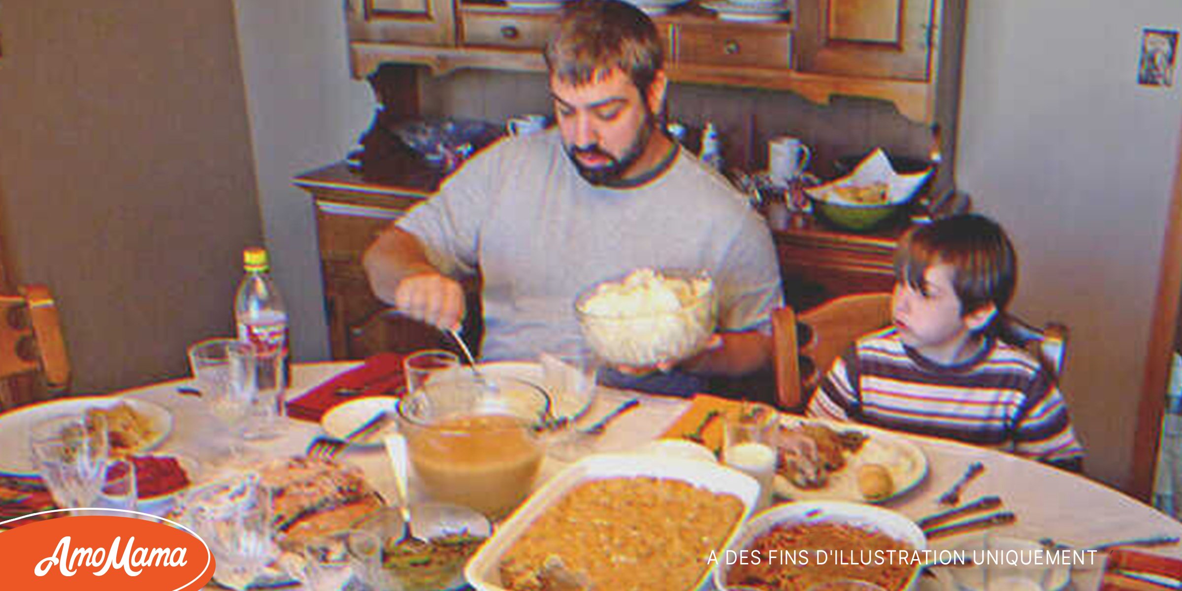 Un homme seul partage une dinde avec un garçon qui n’a pas de chaussures, un an plus tard, ils fêtent Thanksgiving en famille – Histoire du jour