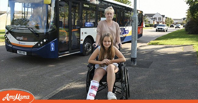 Une mère ayant une fille en fauteuil roulant témoigne sur sa mésaventure dans un bus