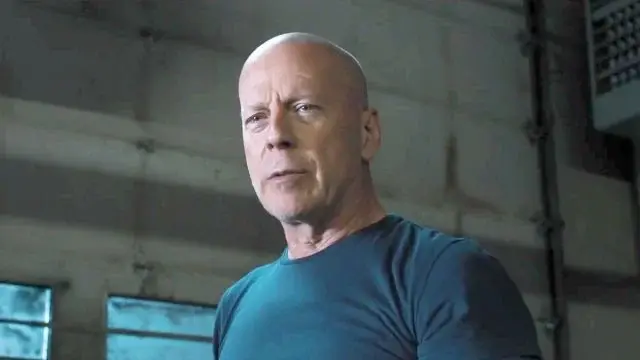 Des témoins racontent comme l’aphasie de Bruce Willis a perturbé ses derniers tournages