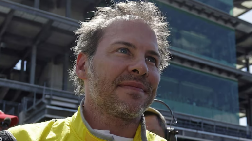 Jacques Villeneuve est de nouveau papa, voyez les premières photos de son bébé!