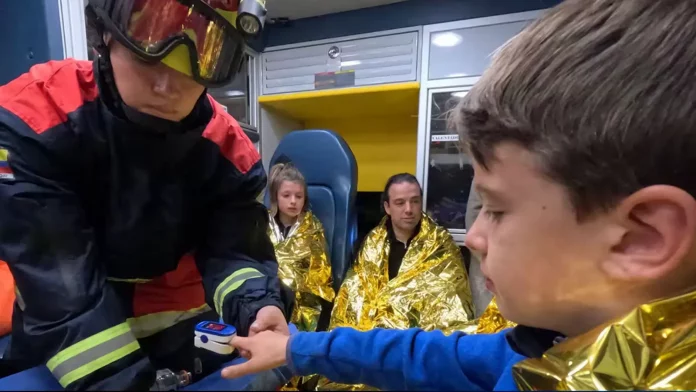 Une famille québécoise coincée 10 heures dans un téléphérique en Équateur