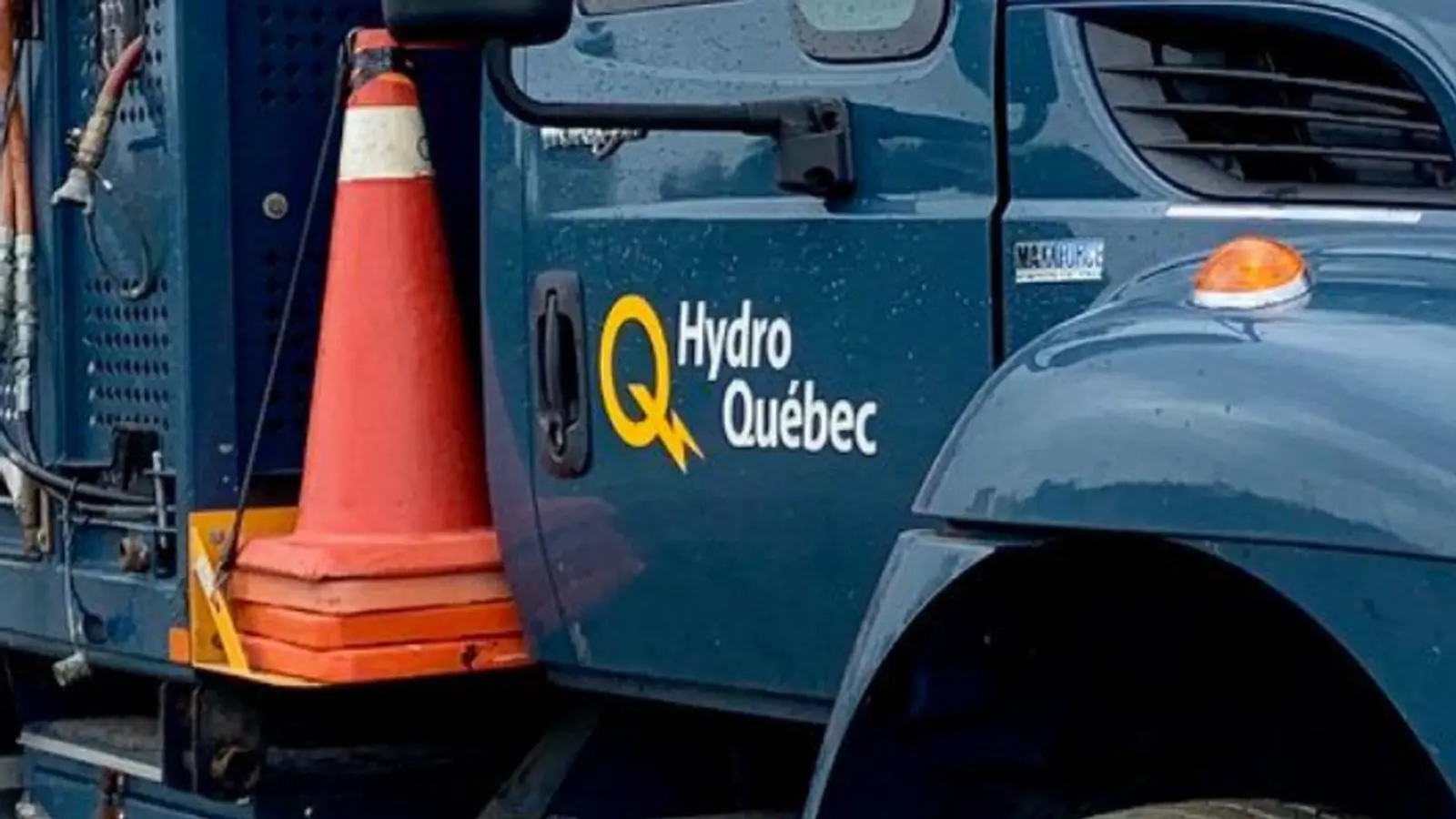 Hydro-Québec déploie un grand nombre de travailleurs pour rétablir le courant
